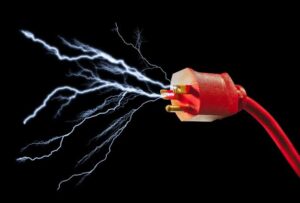 करंट की चपेट में आने से एक किशोर की मौत